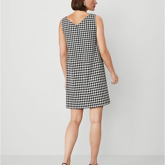 Ann Taylor Houndstooth V-Neck Sleeveless Shift Dress sz 0 - Picture 2 of 11
